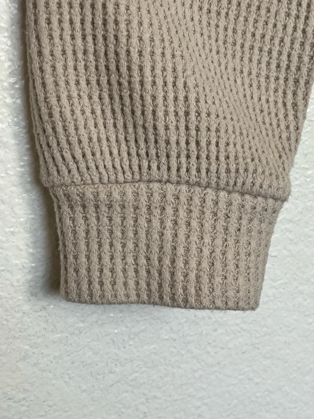 Old navy Cozy Waffle Knit Button Henley Long Sleeve Crop-Length Top Taupe L10-12